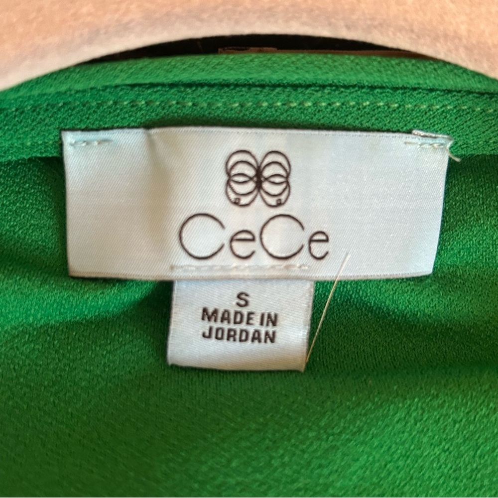 CeCe Emerald Green Swiss Dot Short Sleeve Blouse - Picture 3 of 3